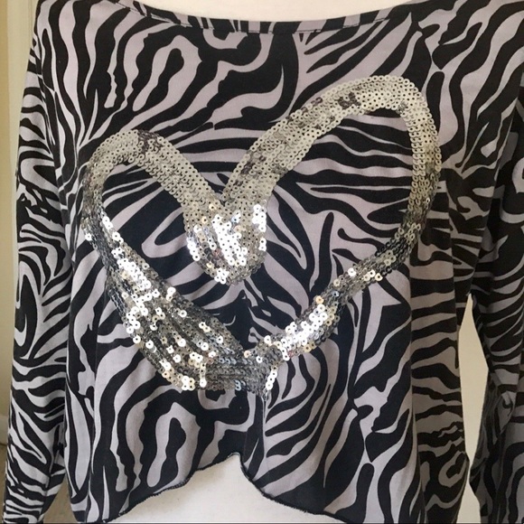 SEQUINS ZEBRA PRINT HIGH LOW CROP TOP - Picture 5 of 5